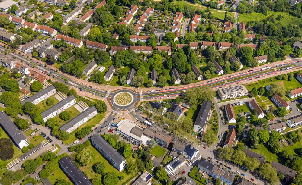 Luftbild Gladbeck - Kreisverkehr - Straßenverlauf in Gladbeck im Bundesland Nordrhein-Westfalen, Deutschland