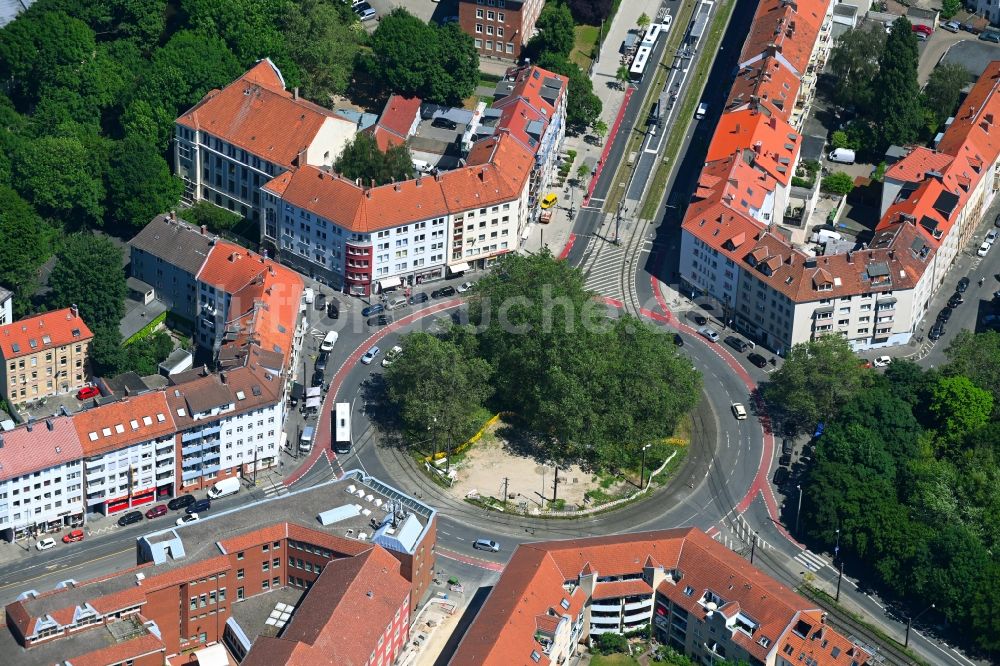 Hannover aus der Vogelperspektive: Kreisverkehr - Straßenverlauf Goetheplatz in Hannover im Bundesland Niedersachsen, Deutschland