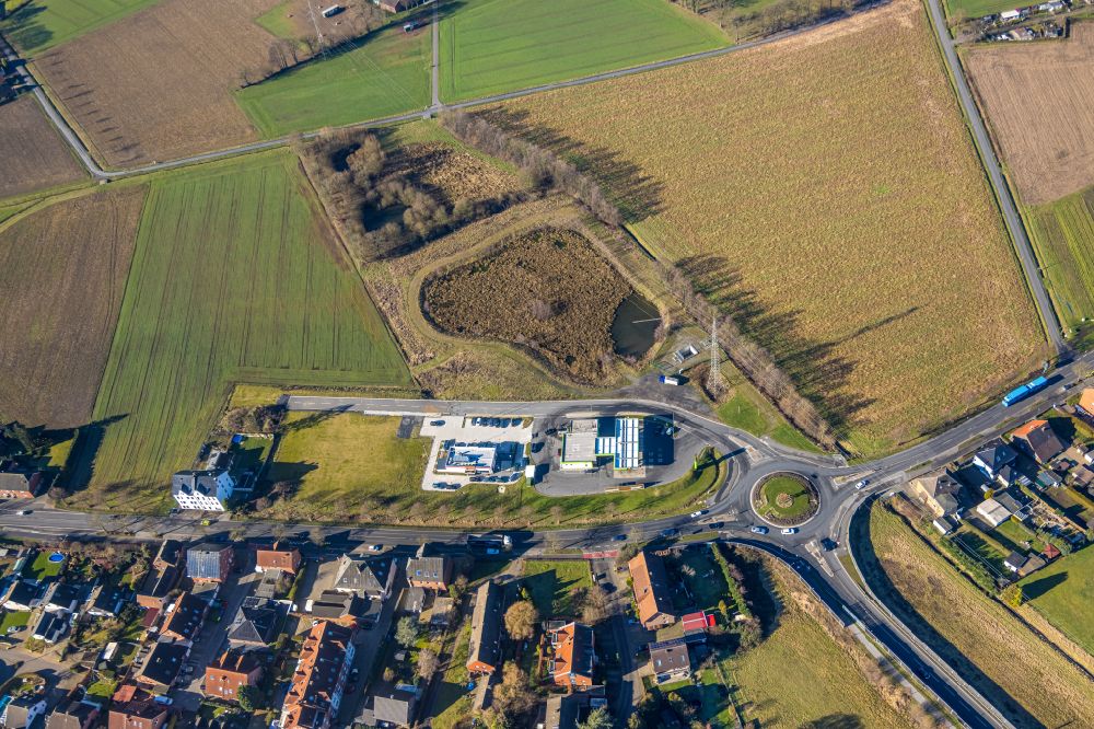 Luftbild Selm - Kreisverkehr - Straßenverlauf an der Kreisstraße in Selm im Bundesland Nordrhein-Westfalen, Deutschland