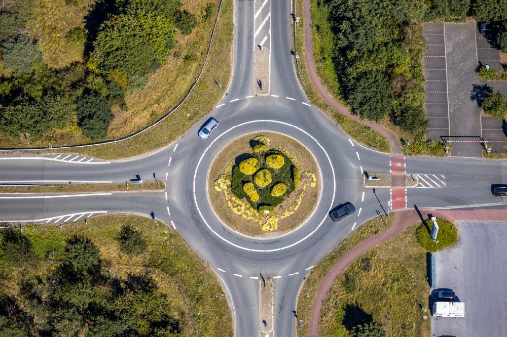 Luftbild Dorsten - Kreisverkehr - Straßenverlauf auf der Lembecker Straße in Dorsten im Bundesland Nordrhein-Westfalen, Deutschland