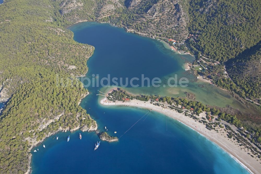 Luftbild Ölüdeniz - Küsten-Landschaft mit Sandstrand bei Ölüdeniz an der Türkischen Ägäis in der Türkei