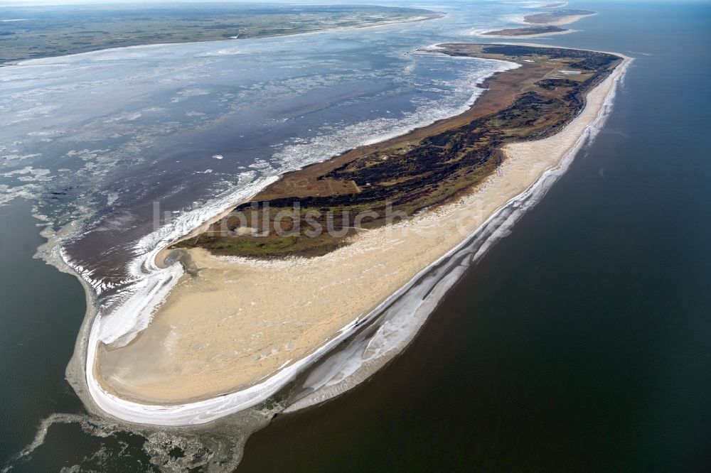 Luftbild Langeoog - Küsten- Landschaft am Sandstrand der Nordsee- Insel Langeoog im Bundesland Niedersachsen, Deutschland