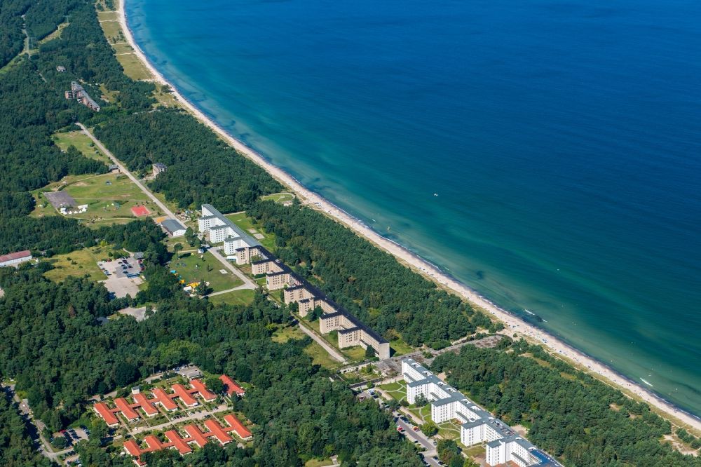 Luftbild Binz - Küsten- Landschaft am Sandstrand der Ostsee in Binz im Bundesland Mecklenburg-Vorpommern, Deutschland