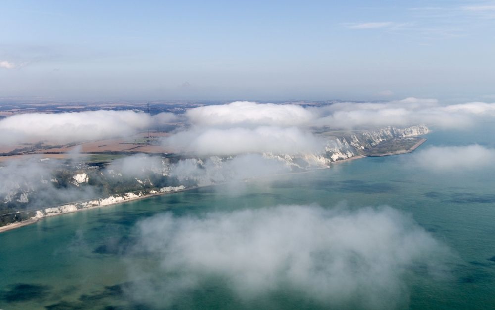 Dover von oben - Küsten- Landschaft an der Steilküste bei Dover in England, Vereinigtes Königreich