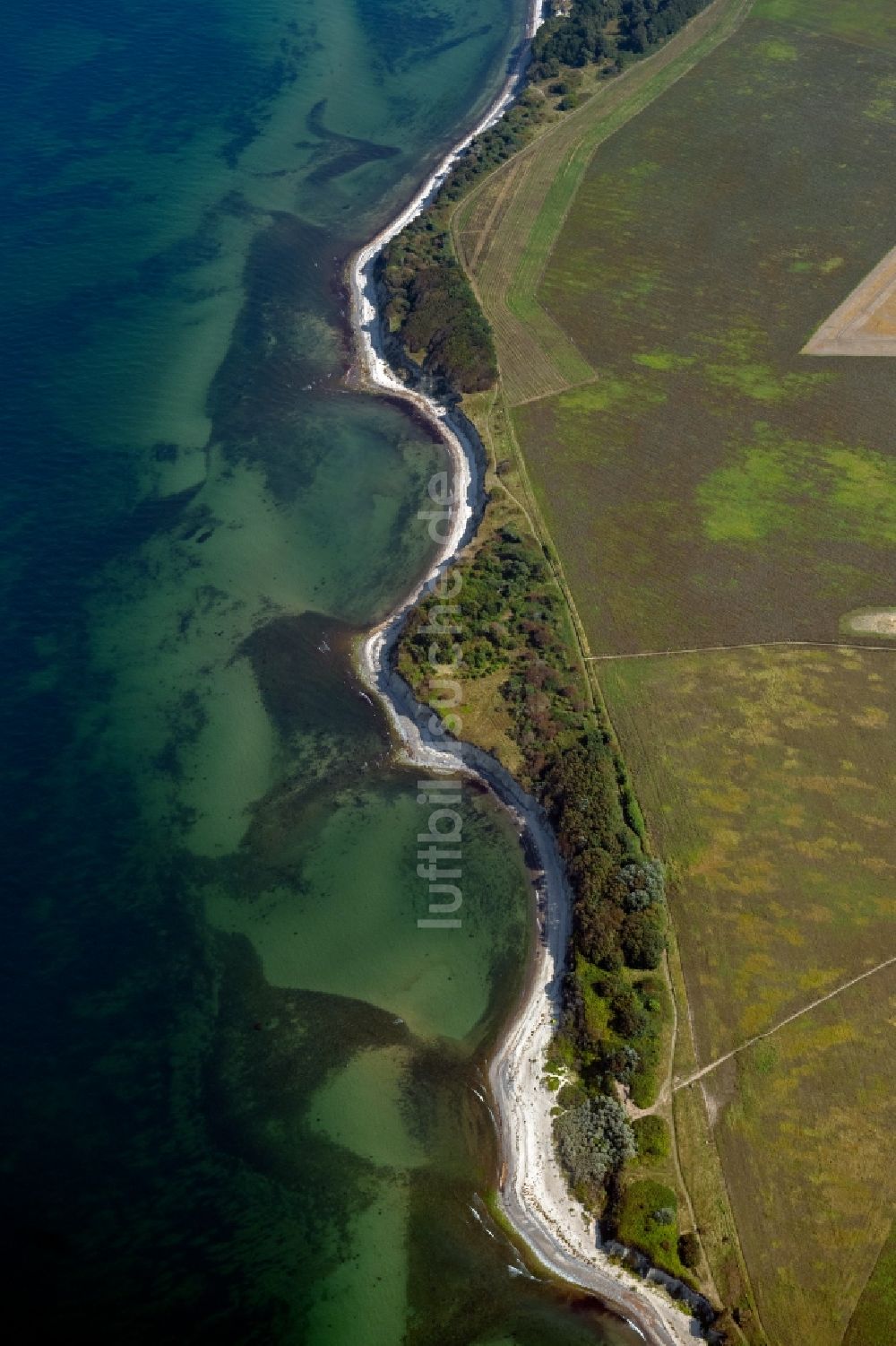 Luftbild Dranske - Küsten- Landschaft an der Steilküste auf der Insel Rügen in Dranske im Bundesland Mecklenburg-Vorpommern, Deutschland