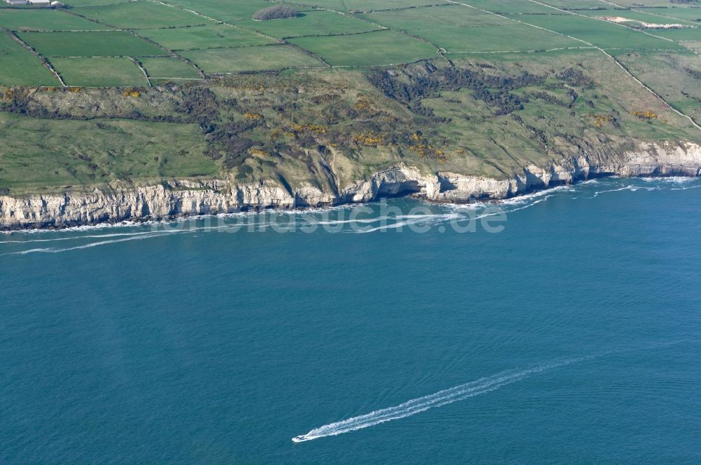Luftbild Swanage - Küsten- Landschaft an der Steilküste am Ärmelkanal in Swanage in England, Vereinigtes Königreich