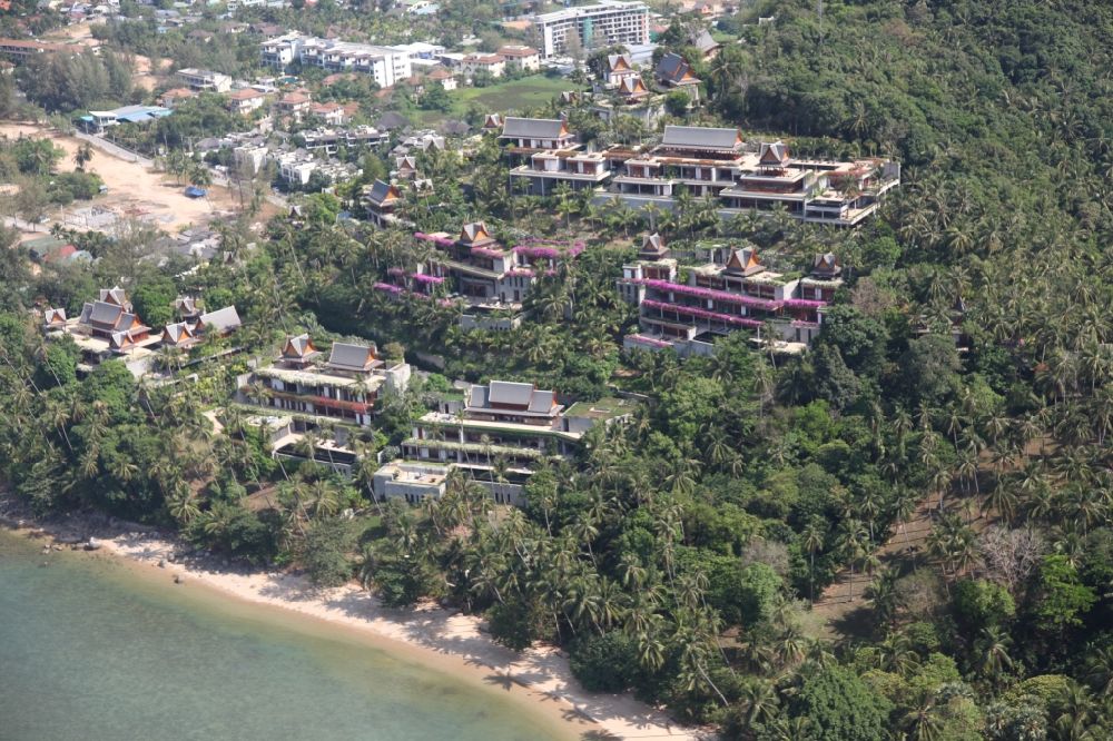 Luftbild Choeng Thale - Küstenabschnitt bei Choeng Thale auf der Insel Phuket in Thailand