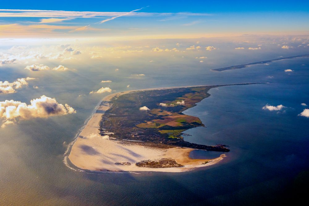 Luftbild Amrum - Küstenbereich - Insel in Amrum im Bundesland Schleswig-Holstein, Deutschland