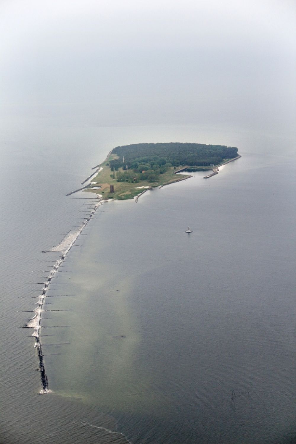Luftaufnahme Kröslin - Küstenbereich der Insel Ruden in Kröslin im Bundesland Mecklenburg-Vorpommern, Deutschland
