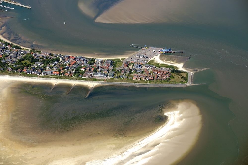 Luftaufnahme Wittdün auf Amrum - Küstenbereich der Nordsee - Insel Amrum im Bundesland Schleswig-Holstein