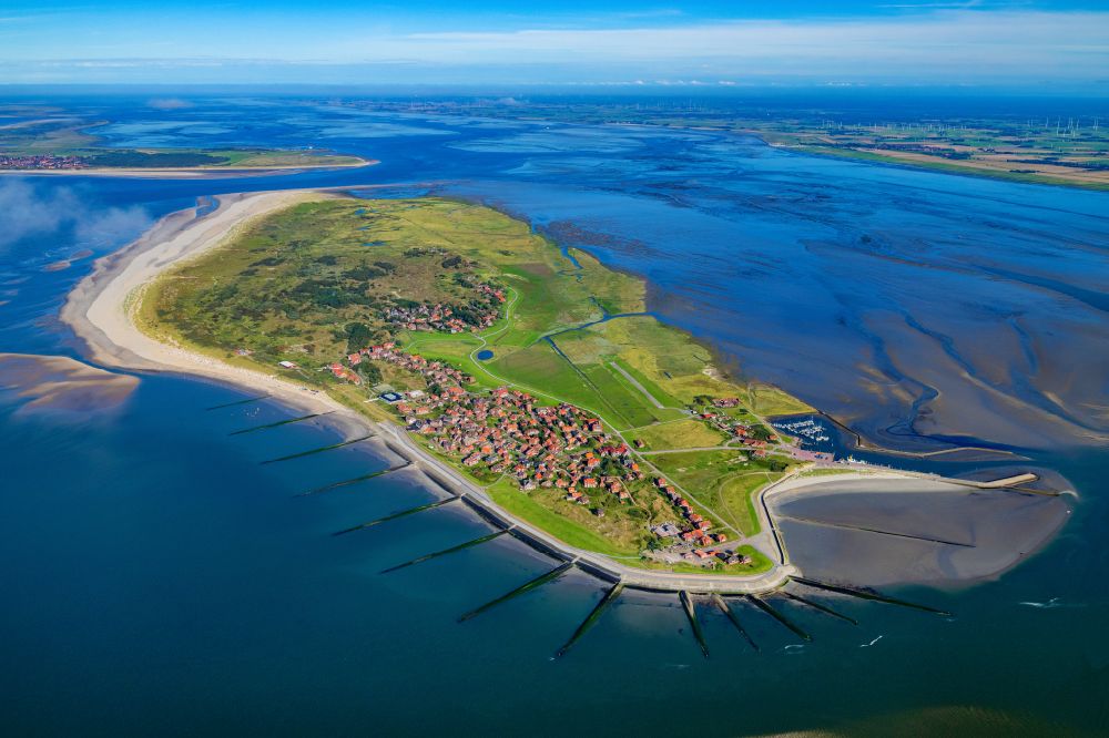 Luftaufnahme Baltrum - Küstenbereich Nordsee - Insel in Baltrum im Bundesland Niedersachsen, Deutschland