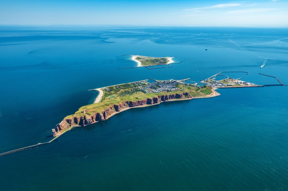 Luftaufnahme Helgoland - Küstenbereich der Nordsee - Insel Helgoland im Bundesland Schleswig-Holstein