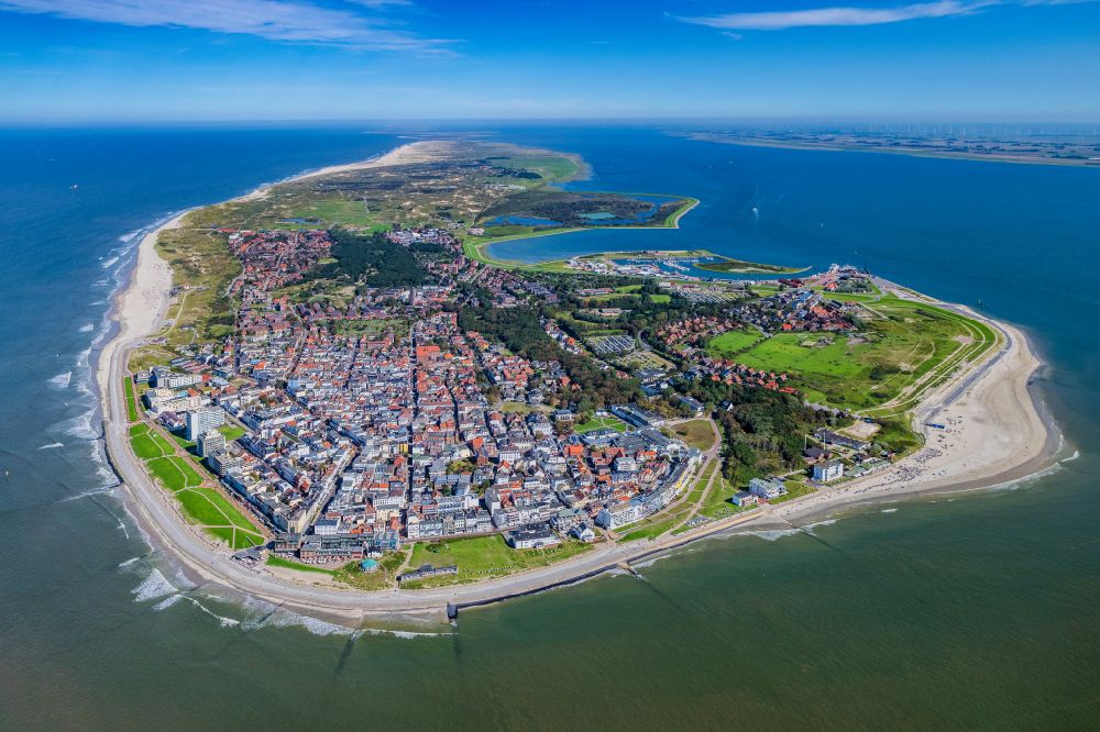 Luftbild Norderney - Küstenbereich der Nordsee - Insel in Norderney im Bundesland Niedersachsen, Deutschland