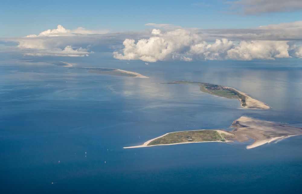 Luftaufnahme Wangerland - Küstenbereich der Ostfriesischen Inseln in Wangerland im Bundesland Niedersachsen, Deutschland