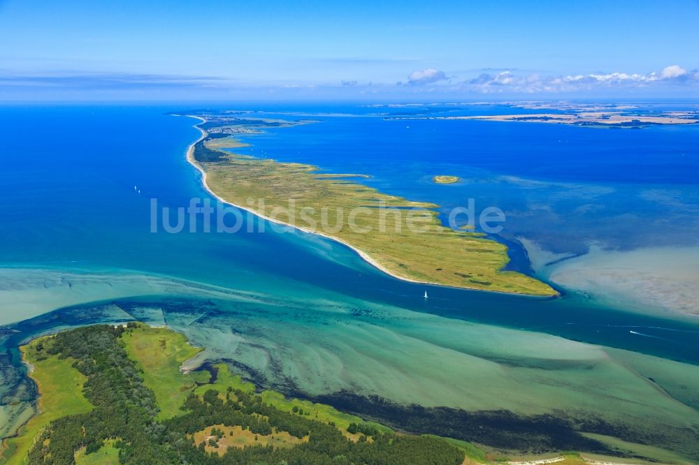 Luftbild Insel Hiddensee - Küstenbereich der Ostsee - Insel Hiddensee im Bundesland Mecklenburg-Vorpommern, Deutschland