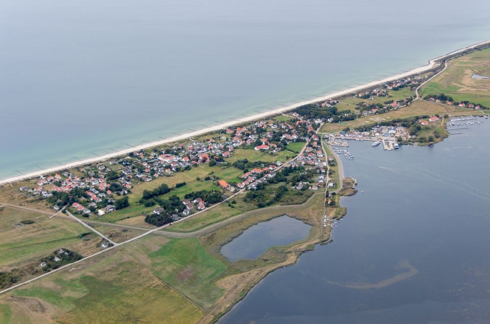 Luftbild Insel Hiddensee - Küstenbereich der Ostsee - Insel im Ortsteil Vitte in Insel Hiddensee im Bundesland Mecklenburg-Vorpommern