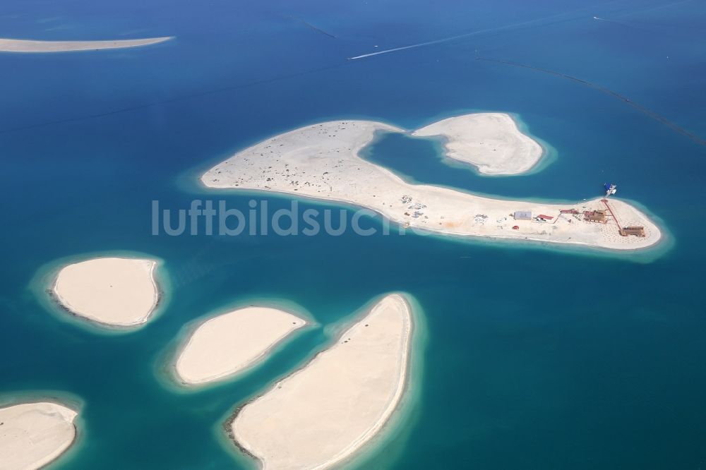 Dubai aus der Vogelperspektive: Küstenbereich der The World Welt - Insel im Ortsteil The World Islands in Dubai in Vereinigte Arabische Emirate