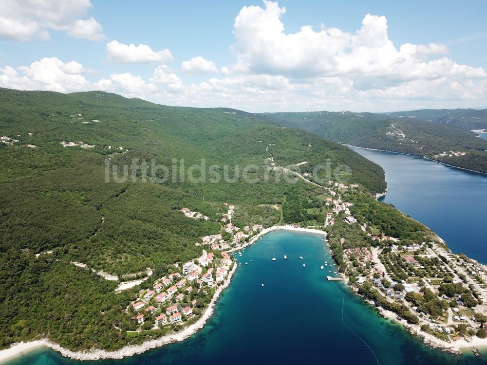 Luftbild Sveta Marina - Küstenlinie der Adria bei Sveta Marina in Istarska zupanija, Kroatien