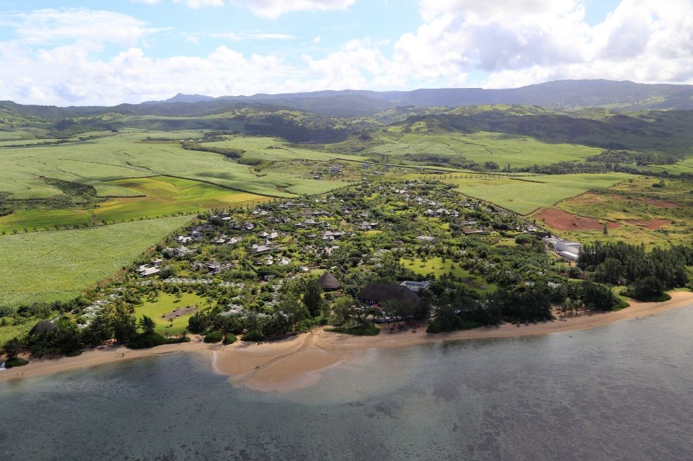 Luftaufnahme Bel Ombre - Kuestenstreifen und Hotelanlagen bei Bel Ombre an der Südkueste von Mauritius