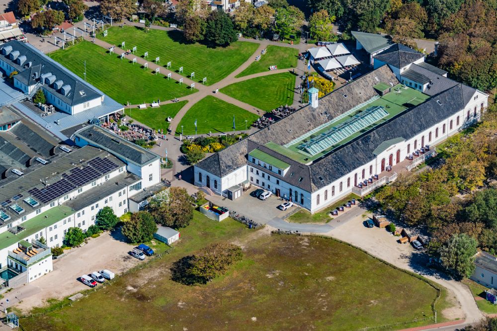 Luftaufnahme Norderney - Kurgebiet und Conversationshaus auf Norderney am Kurplatz im Bundesland Niedersachsen, Deutschland