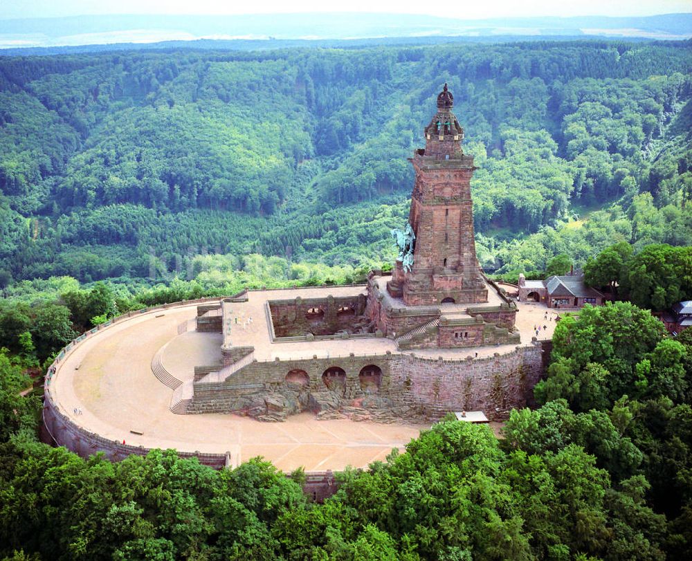 Luftaufnahme Steinthaleben - Kyffhäuserdenkmal bei Steinthaleben in Thüringen