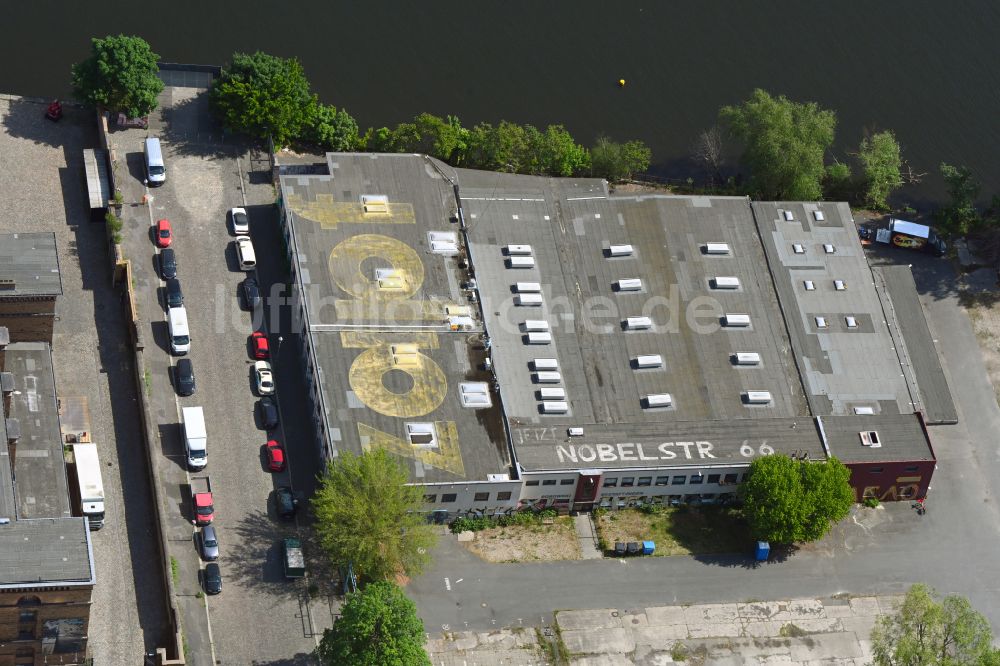 Luftaufnahme Berlin - Lagerhallen und Speditionsgebäude der Zapf K14 Grundstücksgesellschaft mbH in Berlin, Deutschland