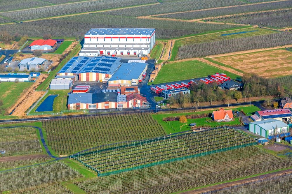 Luftaufnahme Hollern-Twielenfleth - Lagerhallen und Speditionsgebäude Pape Logistics in Hollern-Twielenfleth im Bundesland Niedersachsen, Deutschland