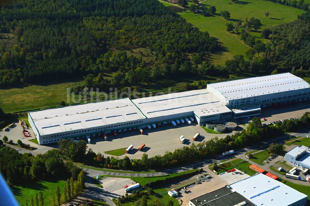Gallin von oben - Lagerhallen und Speditionsgebäude der DS Produkte GmbH Am Heisterbusch in Gallin im Bundesland Mecklenburg-Vorpommern, Deutschland