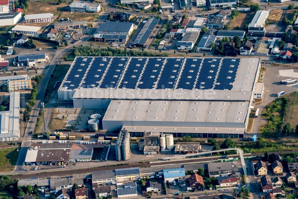 Luftaufnahme Malsch - Lagerhallen und Speditionsgebäude Seifert Logistics Group in Malsch im Bundesland Baden-Württemberg, Deutschland