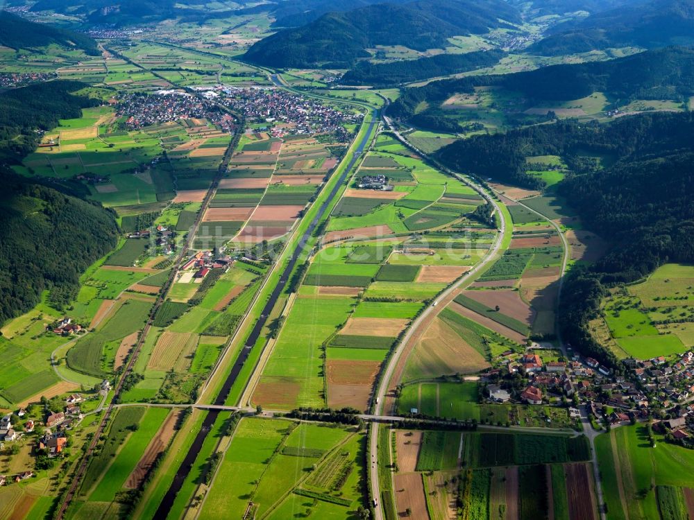 Luftaufnahme Biberach an der Riß - Landschaft von Feldern der Landwirtschaft bei Biberach an der Riß im Bundesland Baden-Württemberg