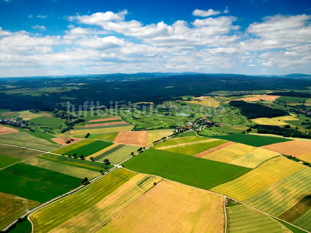 Stühlingen OT Bettmaringen aus der Vogelperspektive: Landschaft von Feldern der Landwirtschaft bei Stühlingen OT Bettmaringen im Bundesland Baden-Württemberg