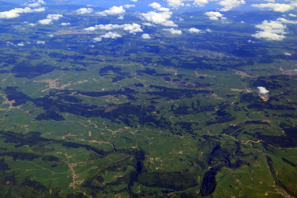 Luftaufnahme Le Russey - Landschaft im Gebirgszug des Französischen Jura bei Le Russey in Bourgogne-Franche-Comte, Frankreich