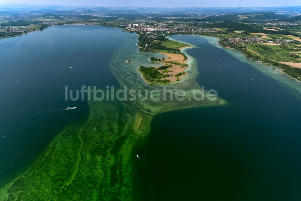 Luftaufnahme Radolfzell am Bodensee - Landschaft von der Halbinsel Mettnau bei Radolfzell am Bodensee im Bundesland Baden-Württemberg, Deutschland