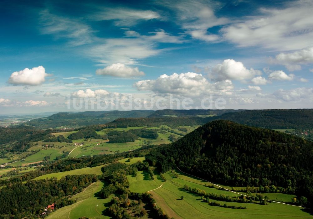 Luftaufnahme Göppingen - Landschaft und Hügel im Landkreis Göppingen im Bundesland Baden-Württemberg