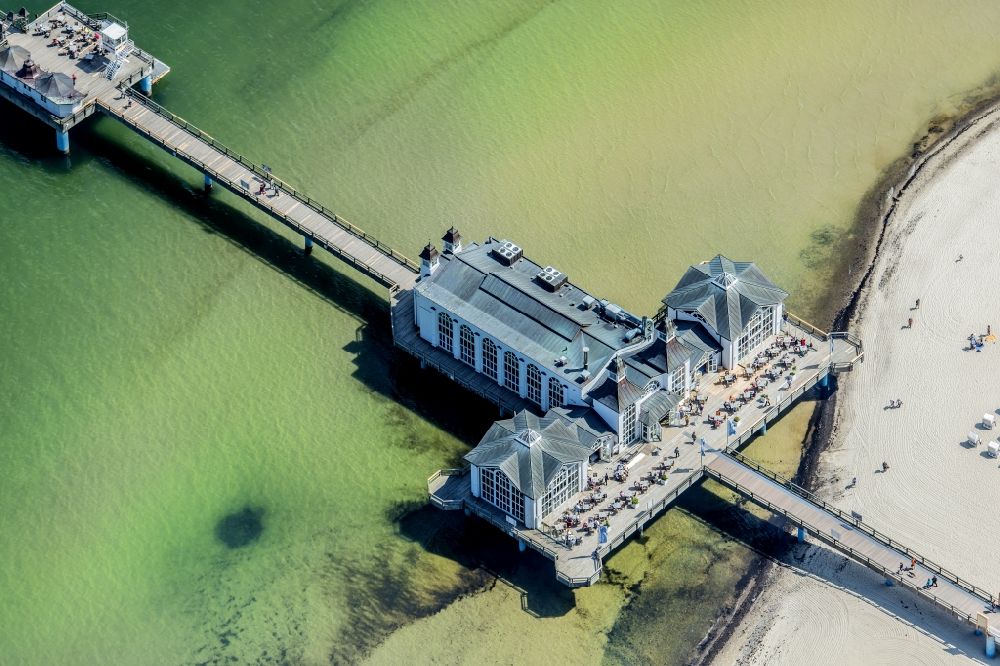 Luftbild Sellin - Landschaft an der Seebrücke der Ostsee in Sellin im Bundesland Mecklenburg-Vorpommern