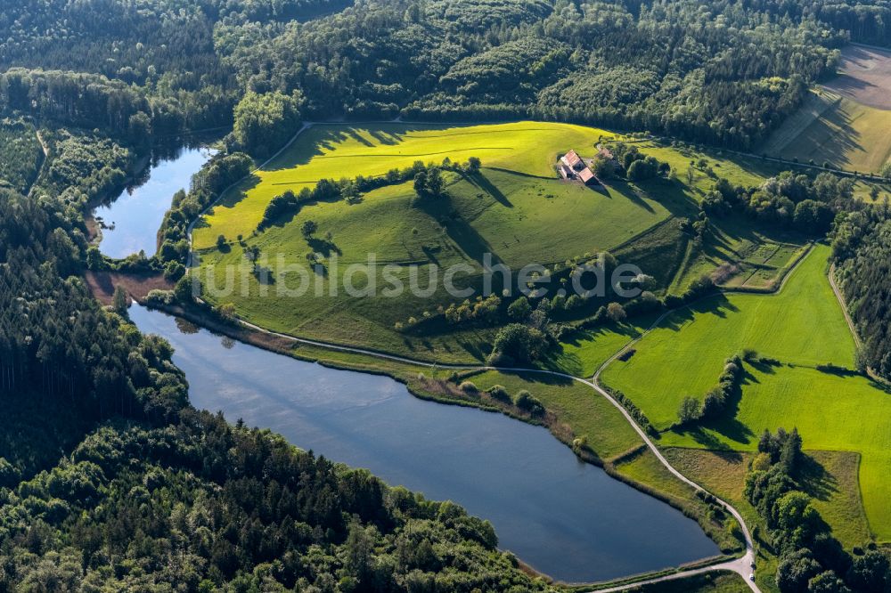 Salem aus der Vogelperspektive: Landschaft mit Wassergebiet von Bifangweiher und Killenweiher in Salem im Bundesland Baden-Württemberg, Deutschland