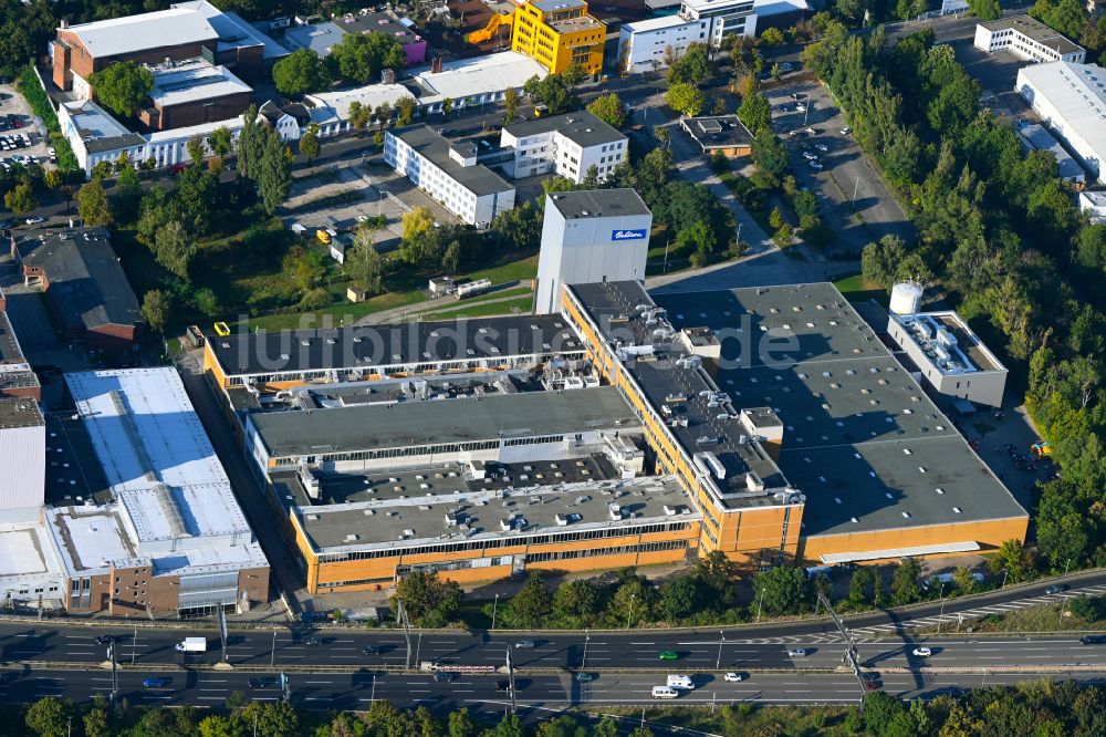 Luftbild Berlin - Lebensmittel- Hersteller Bahlsen in Berlin, Deutschland