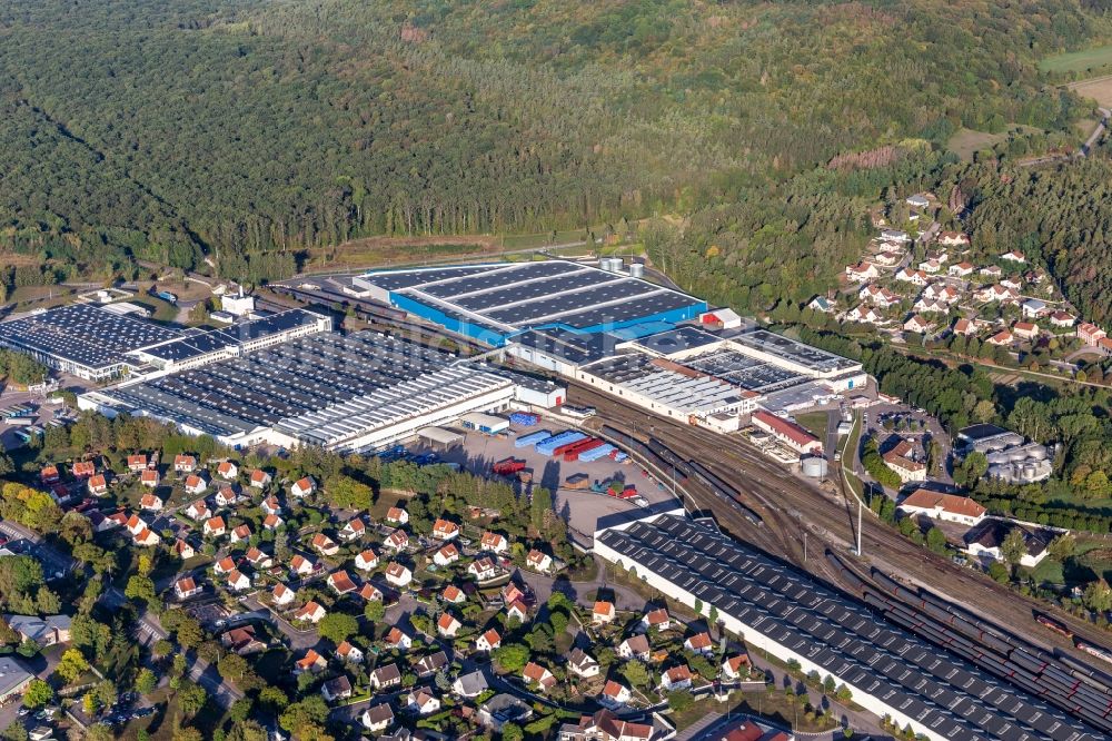 Luftaufnahme Vittel - Lebensmittel- Hersteller Nestle Waters Supply Est in Vittel in Grand Est, Frankreich