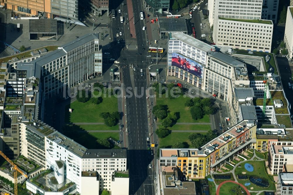 Luftbild Berlin - Leipziger Platz im Innenstadt- Zentrum in Berlin