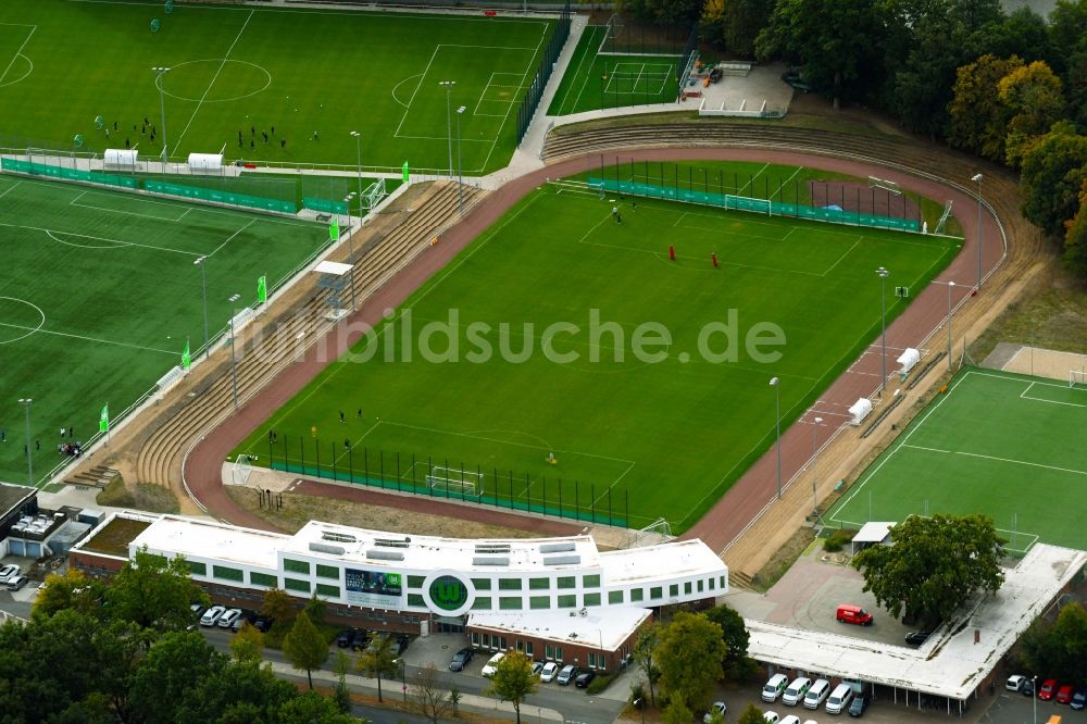 Wolfsburg aus der Vogelperspektive: Leistungszentrum Porschestadion in Wolfsburg im Bundesland Niedersachsen, Deutschland