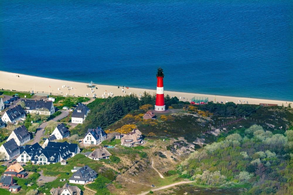 Hörnum (Sylt) aus der Vogelperspektive: Leuchtturm als historisches Seefahrtzeichen in Hörnum (Sylt) im Bundesland Schleswig-Holstein, Deutschland