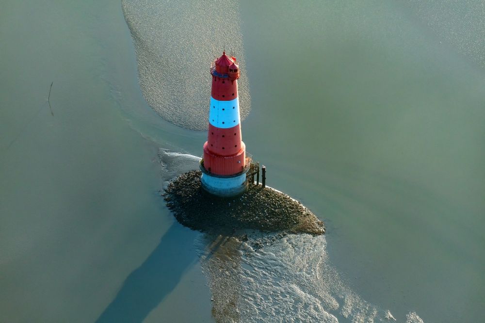 Luftaufnahme Wilhelmshaven - Leuchtturm Arngast ein Seefahrtzeichen im Jadebusen Südlich von Wilhelmshaven in Niedersachsen, Deutschland