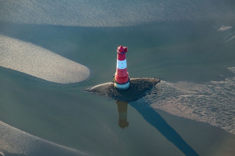 Luftbild Wilhelmshaven - Leuchtturm Arngast ein Seefahrtzeichen im Jadebusen Südlich von Wilhelmshaven in Niedersachsen, Deutschland
