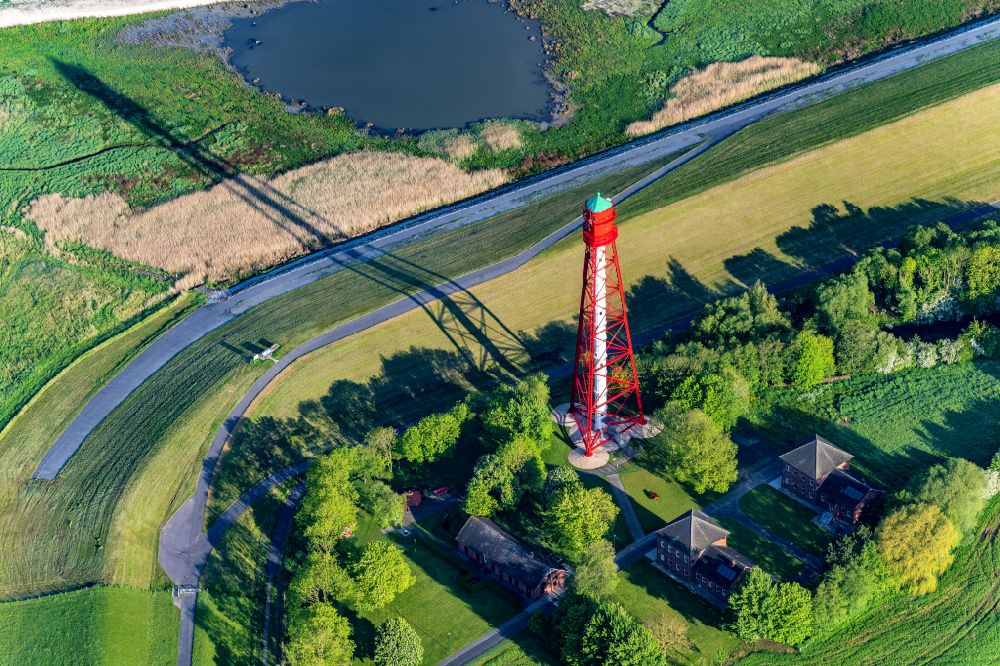 Luftaufnahme Krummhörn - Leuchtturm Campener Leuchtturm in Krummhörn im Bundesland Niedersachsen, Deutschland