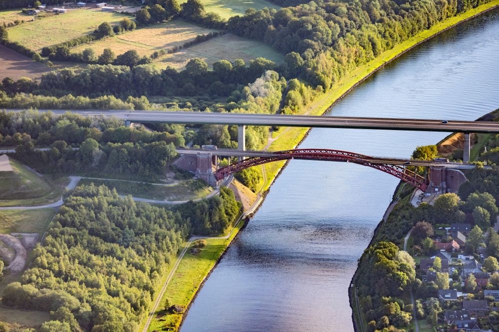 Kiel aus der Vogelperspektive: Levensauer Hochbrücke im Norden von Kiel im Bundesland Schleswig-Holstein