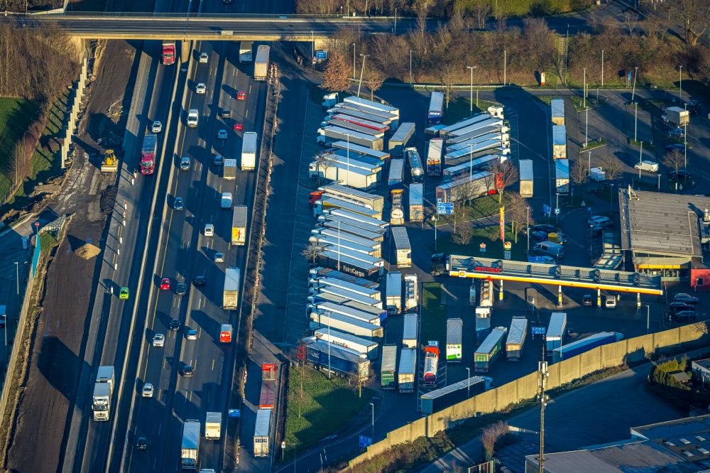 Luftbild Fuhlenbrock - LKW- Abstellflächen an der Autobahn- Raststätte und Parkplatz der BAB A2 in Fuhlenbrock im Bundesland Nordrhein-Westfalen, Deutschland