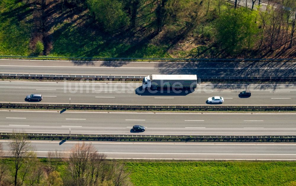 Luftbild Hamm - Lkw auf der A2 in Hamm im Bundesland Nordrhein-Westfalen, Deutschland