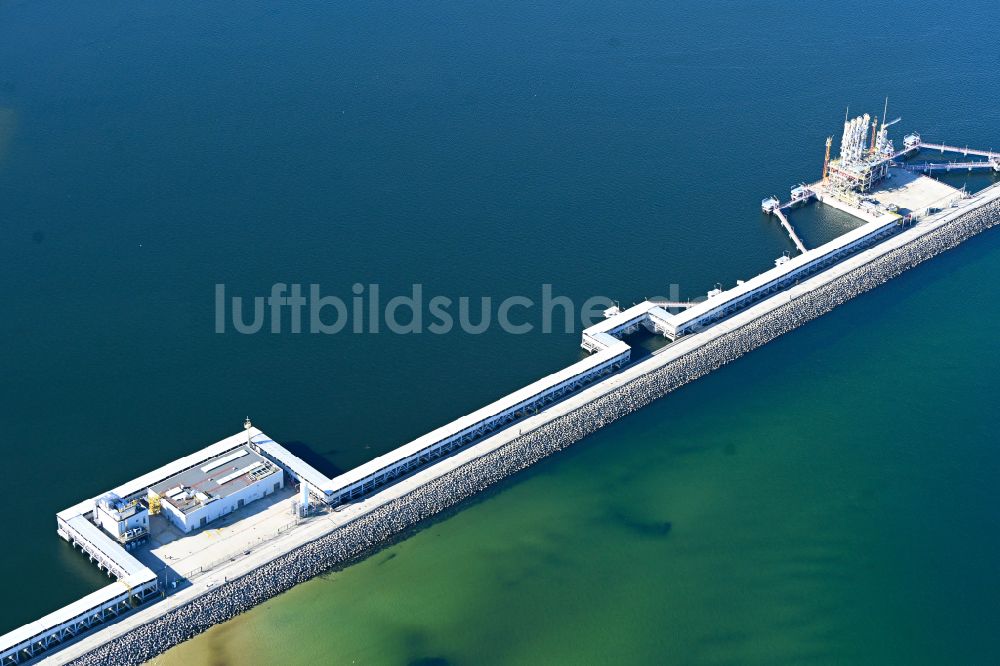 Swinemünde von oben - LNG Flüssiggas Terminal an der Ostseeküste in Swinemünde in Woiwodschaft Westpommern, Polen