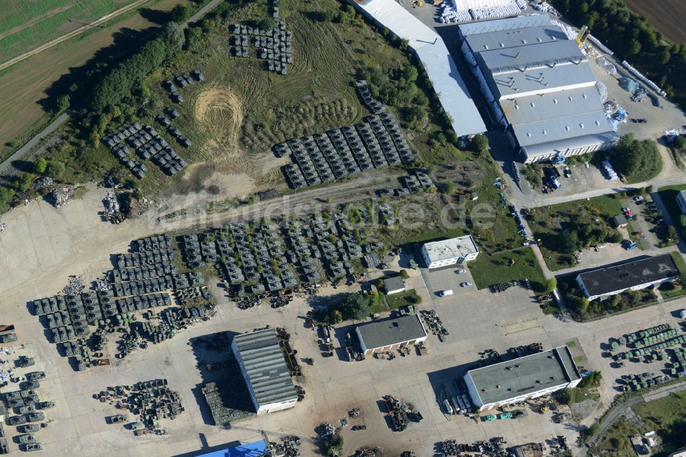 Luftaufnahme Rockensußra - Logistikhof der Schrott - Recycling- Sortieranlage Panzer- Verschrottung in Rockensußra im Bundesland Thüringen, Deutschland