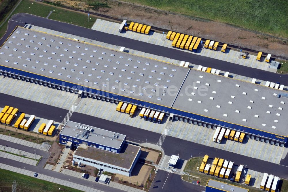 Luftaufnahme Radeburg - Logistikzentrum der Dachser GmbH & Co. KG an der Thomas-Dachser-Straße in Radeburg bei Dresden im Bundesland Sachsen